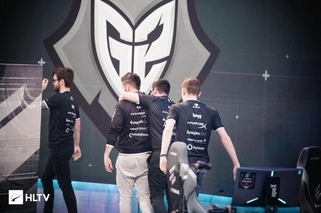 亚的足球历 亚的足球历